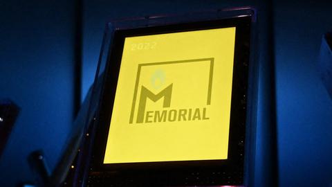 Das Logo der Nicht-Regierungsorganisation "Memorial"