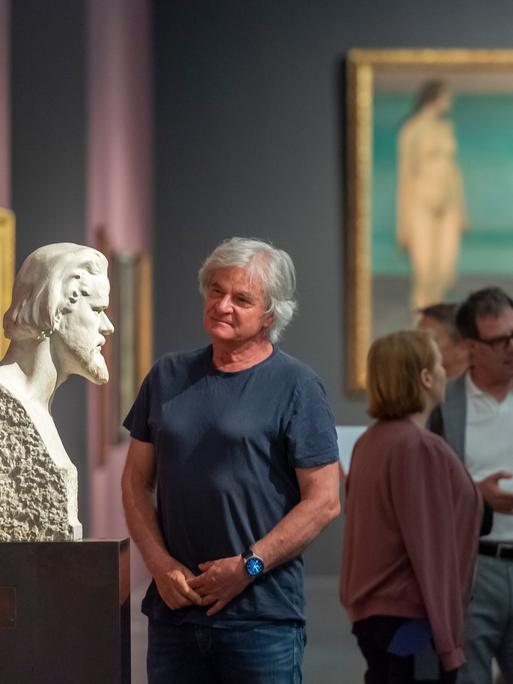 Besucher einer Ausstellung im Dresdner Albertinum, das Teil der Staatlichen Kunstsammlungen Dresden ist. 