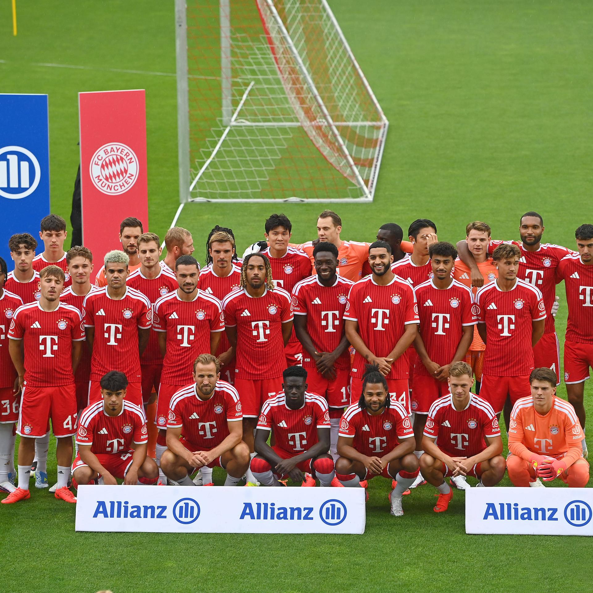 Öffentliches Training des FC Bayern München am 17.08.2026 auf dem FC Bayern Campus in München