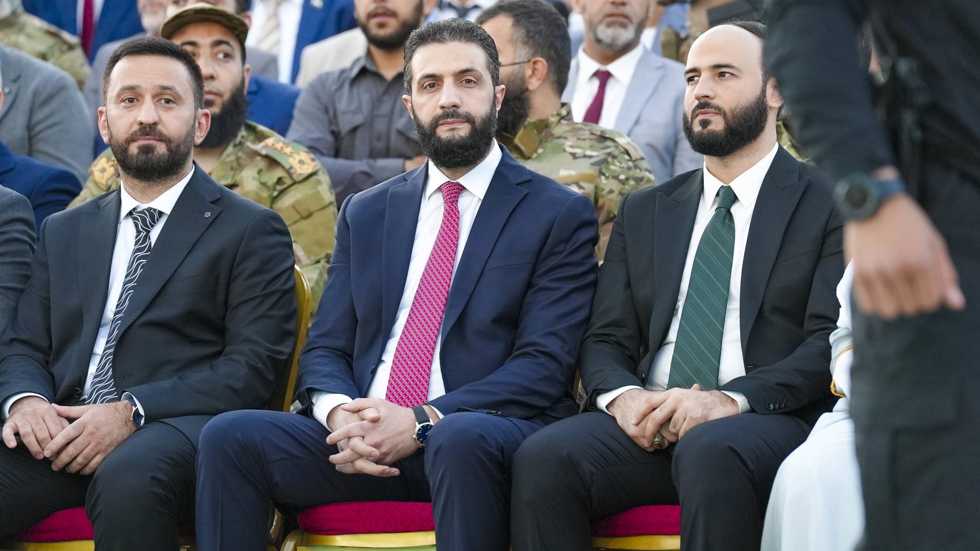 Präsident Ahmad al-Sharaa steht an der Spitze der Übergangsregierung in Syrien.