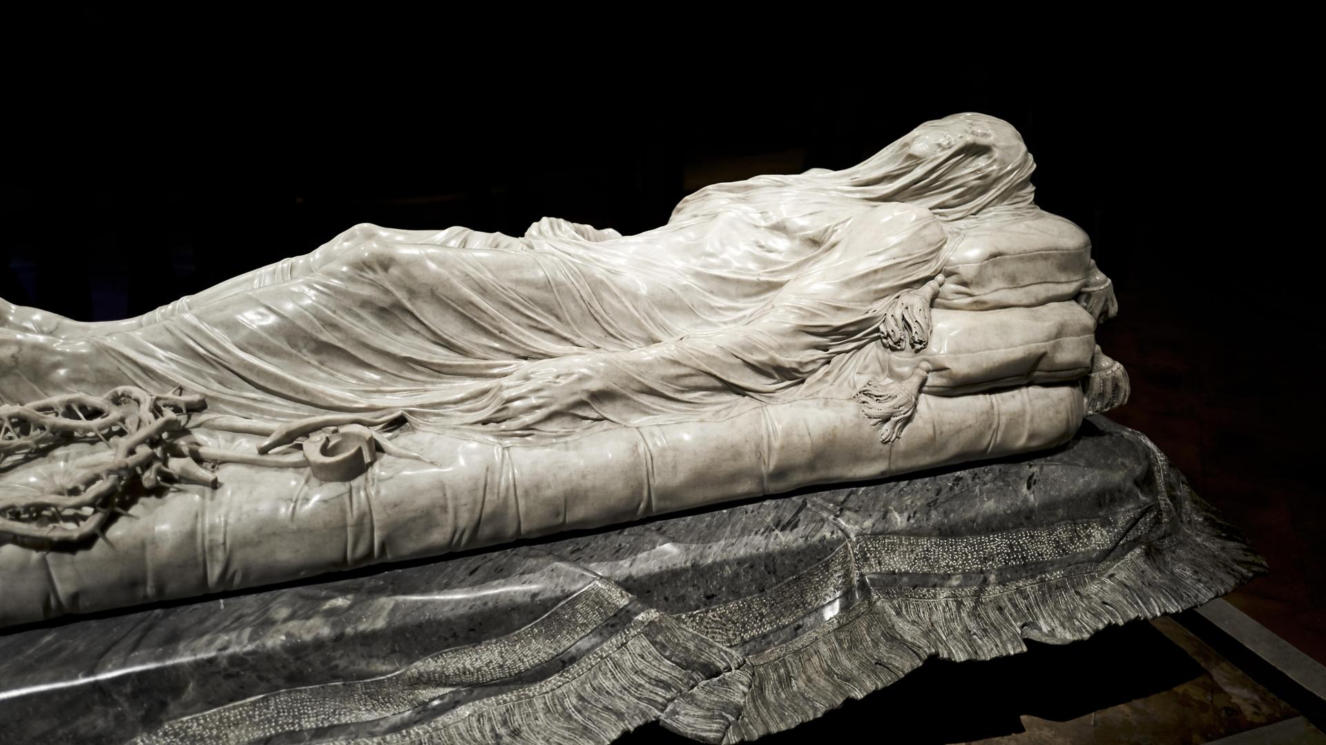 Der verschleierte Christus (Cristo velato) ist eine Marmorskulptur von Giuseppe Sanmartino