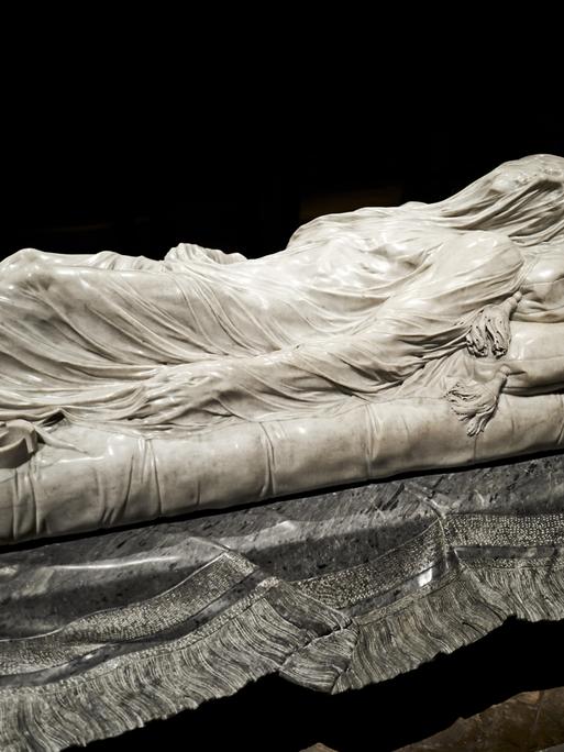 Der verschleierte Christus (Cristo velato) ist eine Marmorskulptur von Giuseppe Sanmartino