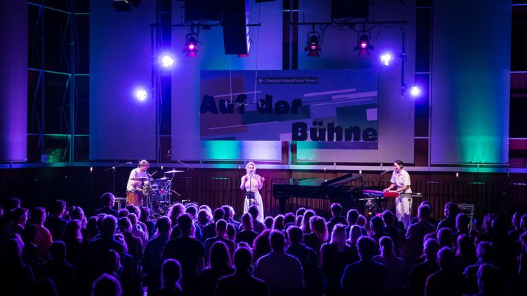 Radiokonzertreihe "Auf der Bühne" mit Novaa im Funkhaus Köln Kammermusiksaal am 20.10.2023
