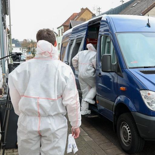 Die Spurensicherung der Polizei ist im Einsatz.