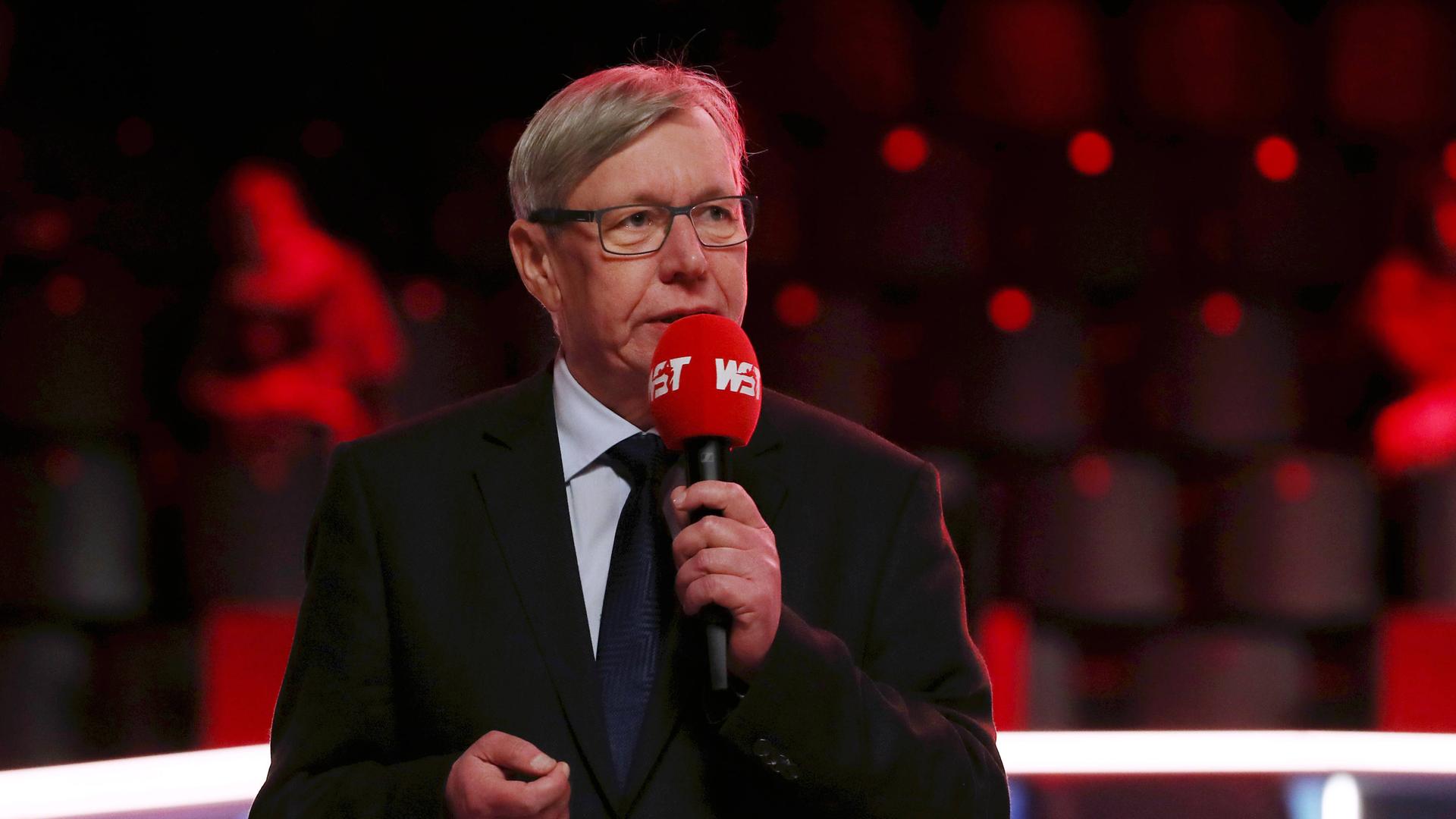 Rolf Kalb arbeitet seit 1989 als Journalist und Kommentator für den Privatsender Eurosport.