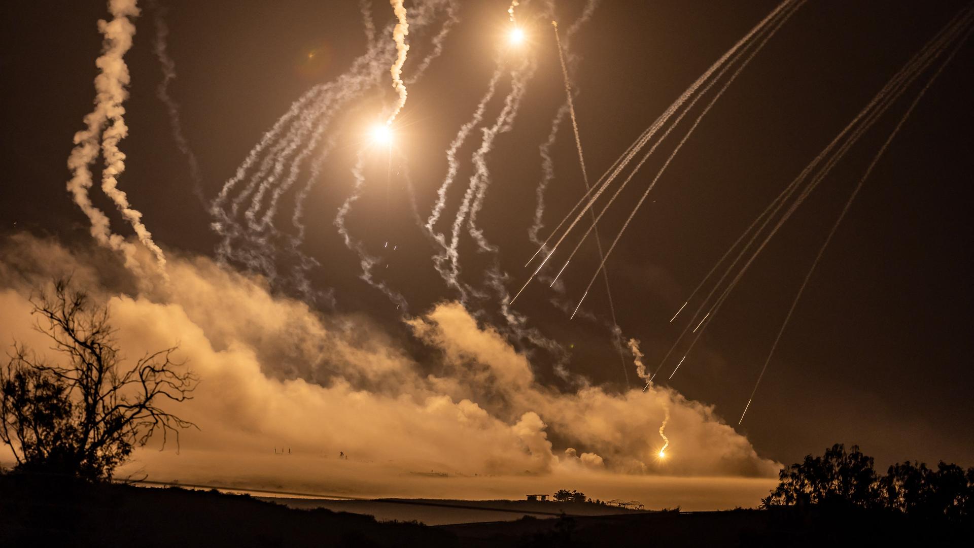 Krieg In Nahost - Erneut Gefechte Im Gazastreifen Und An Der Grenze Zum ...