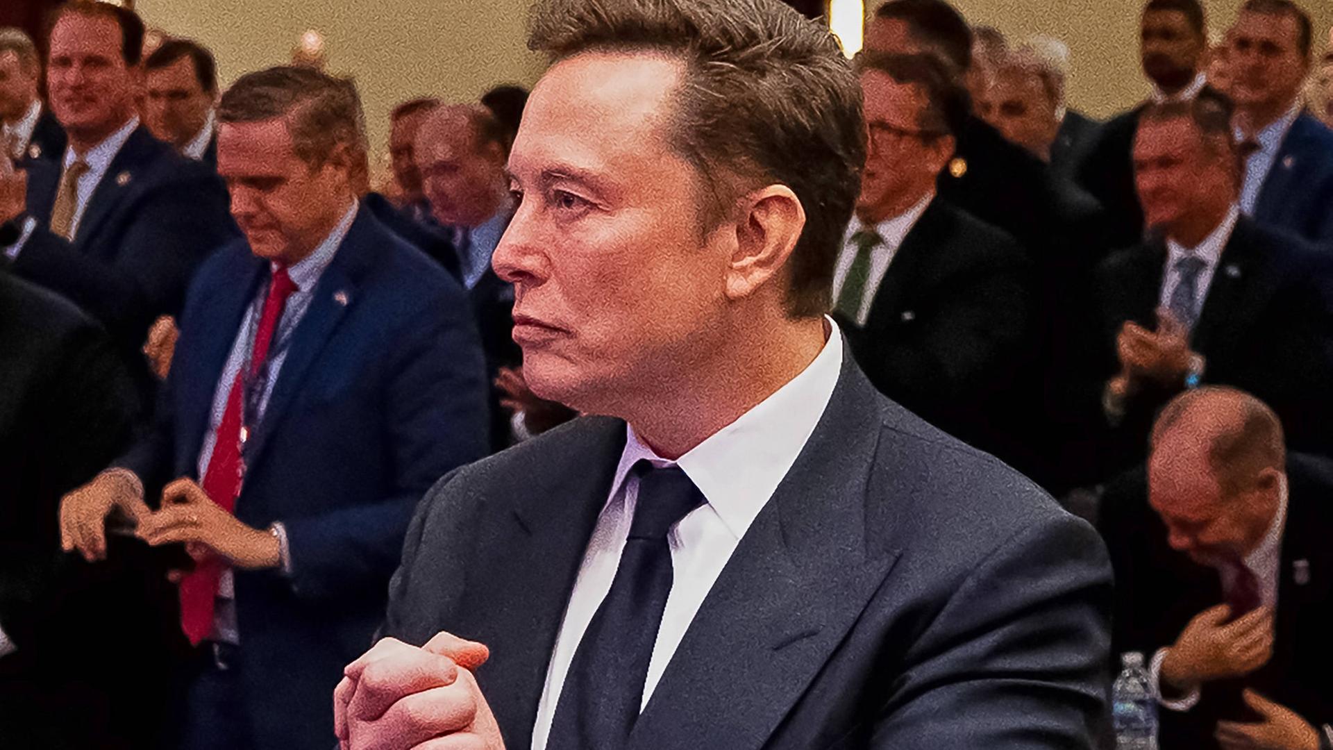 Trump trifft Republikaner im Repräsentantenhaus in Washington. Tesla- und SpaceX-Chef Elon Musk (r.) hört zu, als der designierte US-Präsident Donald Trump während eines Treffens mit den Republikanern des Repräsentantenhauses spricht.