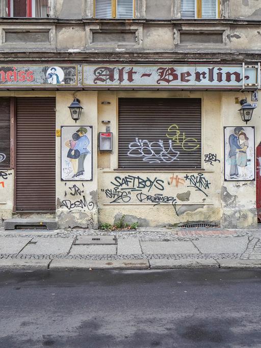Eine typische Berliner Eckkneipe names Alt-Berlin. 