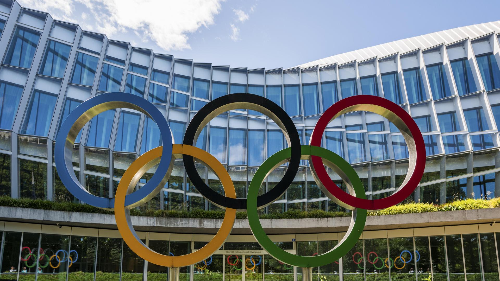 Olympische Ringe, Sitz des Internationalen Olympischen Komitees, IOK, in Lausanne, Schweiz