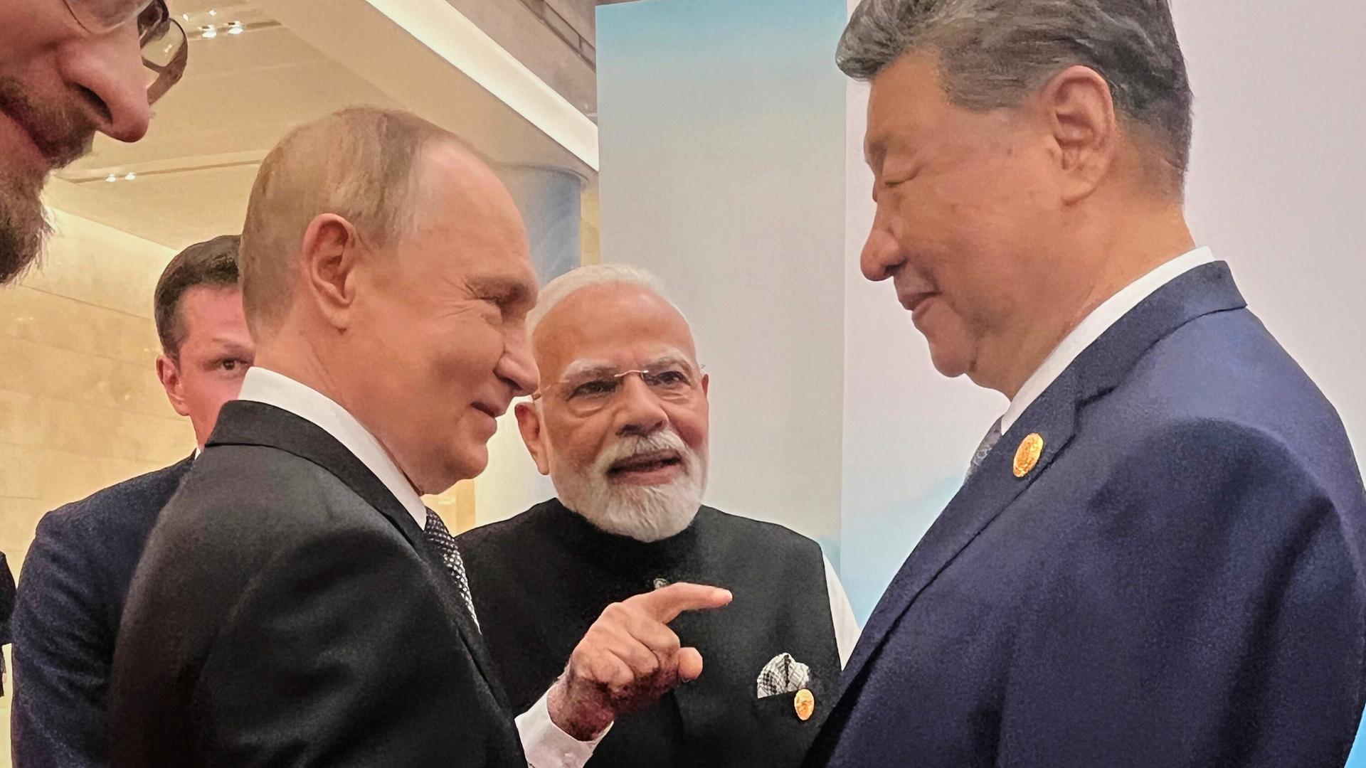 Die Präsidenten Vladimir Putin, Narendra Modi und Xi Jinping beim Treffen der Shanghai-Organisation für Zusammenarbeit
