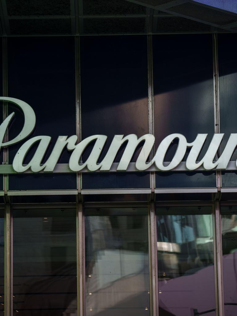 Das Logo von Paramount am Times Square in New York
