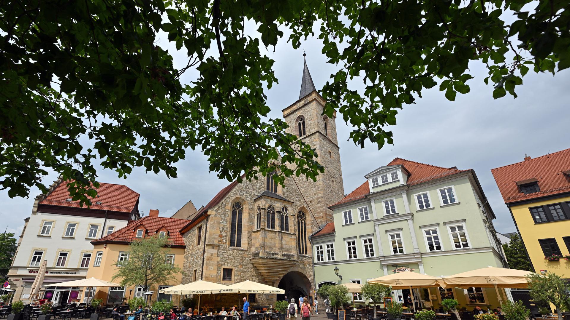 Der Wenigemarkt in der Erfurter Altstadt. 