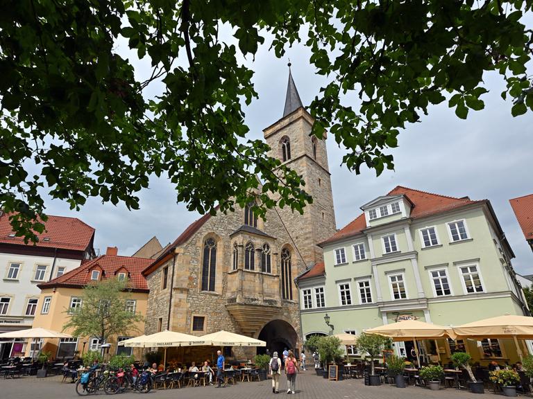 Der Wenigemarkt in der Erfurter Altstadt. 