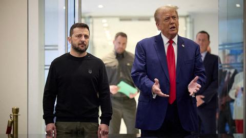 Wolodymyr Selenskyj (li.) und Donald Trump bei einem Treffen im November 2024.