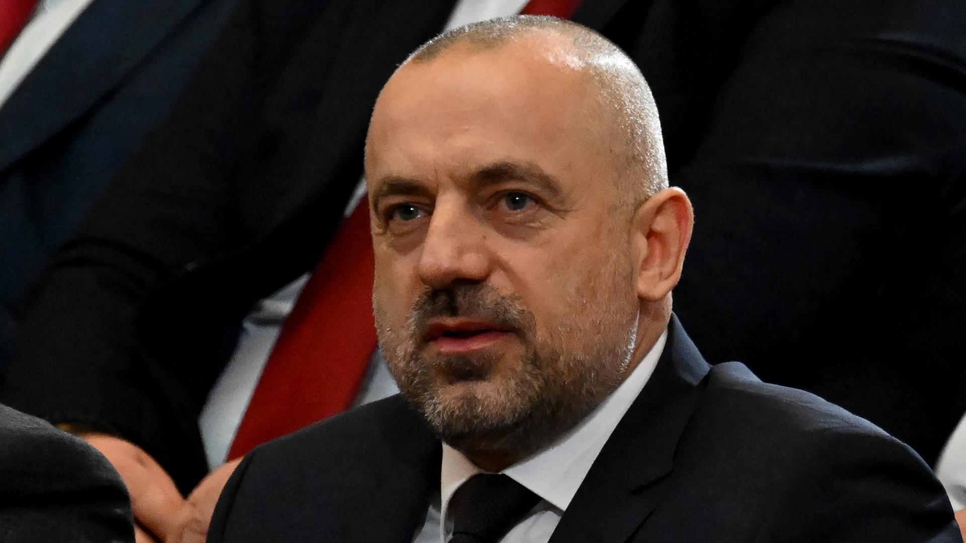 Eine Nahaufnahme von Milan Radoicic Eine Nahaufnahme von Milan Radoicic