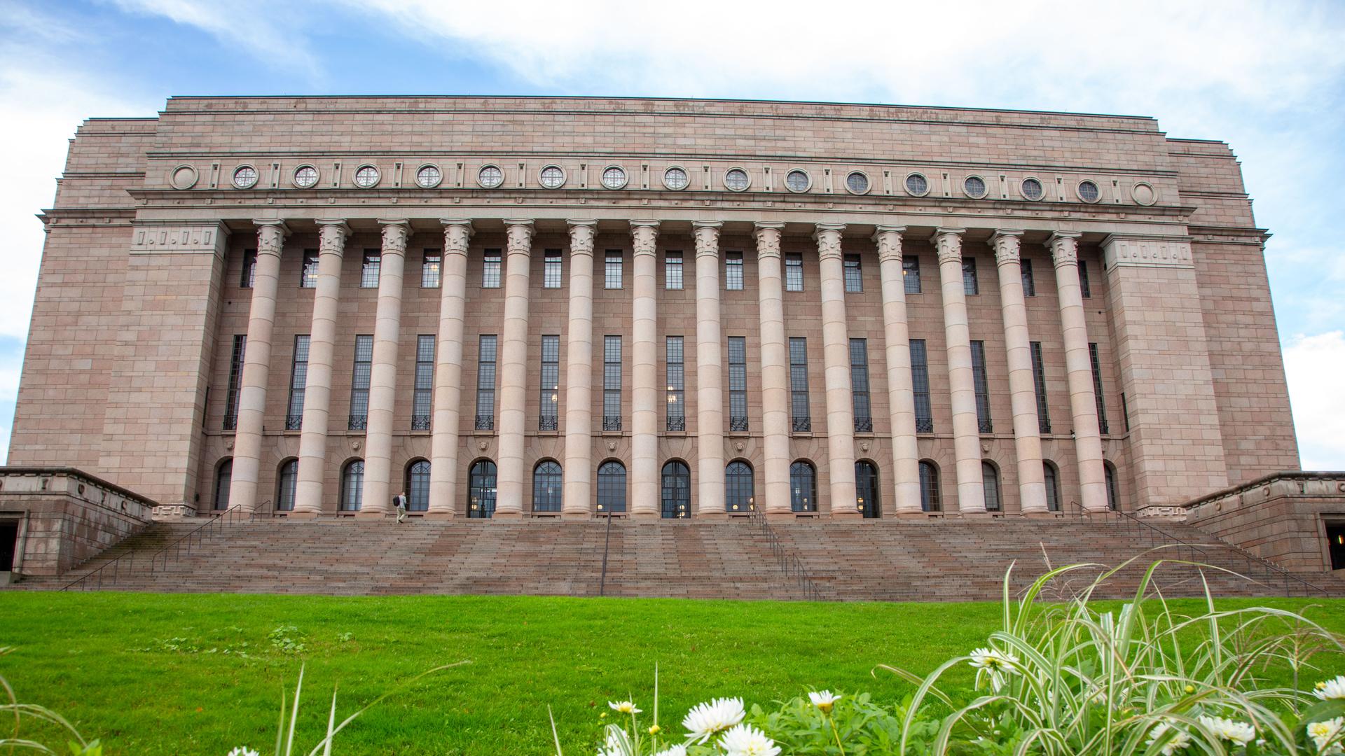 Außenansicht des Parlaments in Helsinki, Finnland Außenansicht des Parlaments in Helsinki, Finnland