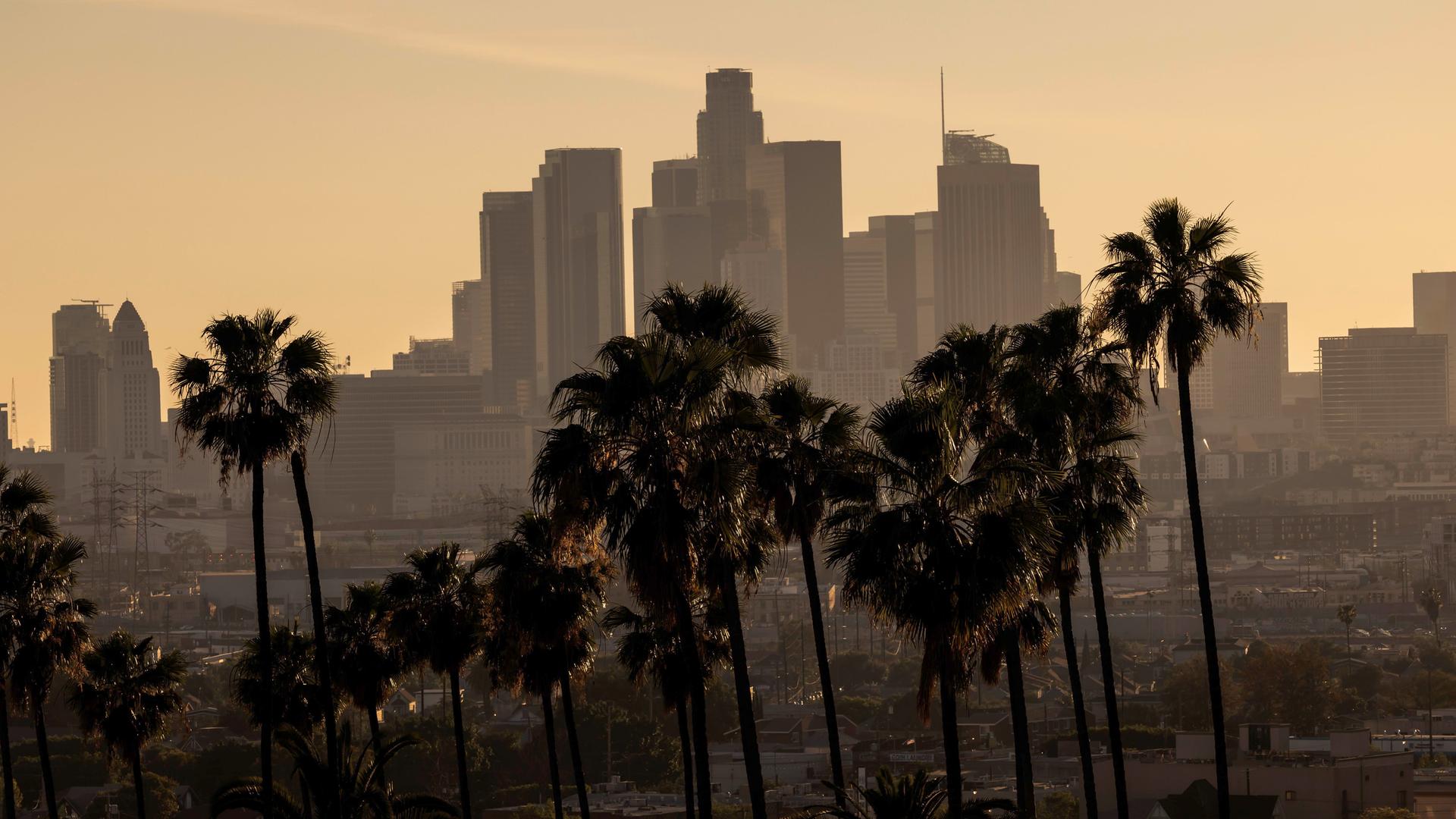 USA - Extreme Hitze auf dem Festland und drohende Überschwemmungen auf Hawaii