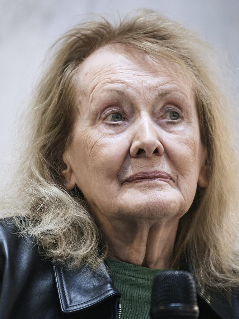 Die französische Literaturnobelpreisträgerin Annie Ernaux wird am 1. September 2025 85 Jahre alt. Jetzt erscheint ihr neuer Roman "Die Besessenheit". Sie gilt als Erfinderin der modernen Autofiktion.