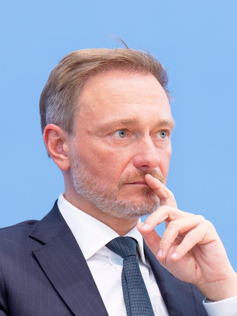 Bundesminister der Finanzen Christian Lindner bei der Pressekonferenz zum Regierungsentwurf für den Bundeshaushalt 2024 und den Finanzplan bis 2027.