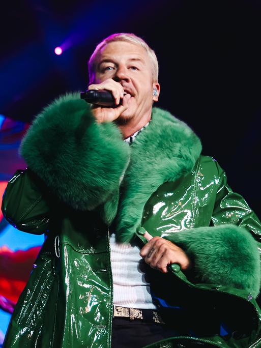 IPA88781003 - Milan: Macklemore performs at Alcatraz. Pictured: Macklemore (American rapper and singer) IPA88781003 - Milan: Macklemore performs at Alcatraz. Pictured: Macklemore (American rapper and singer)