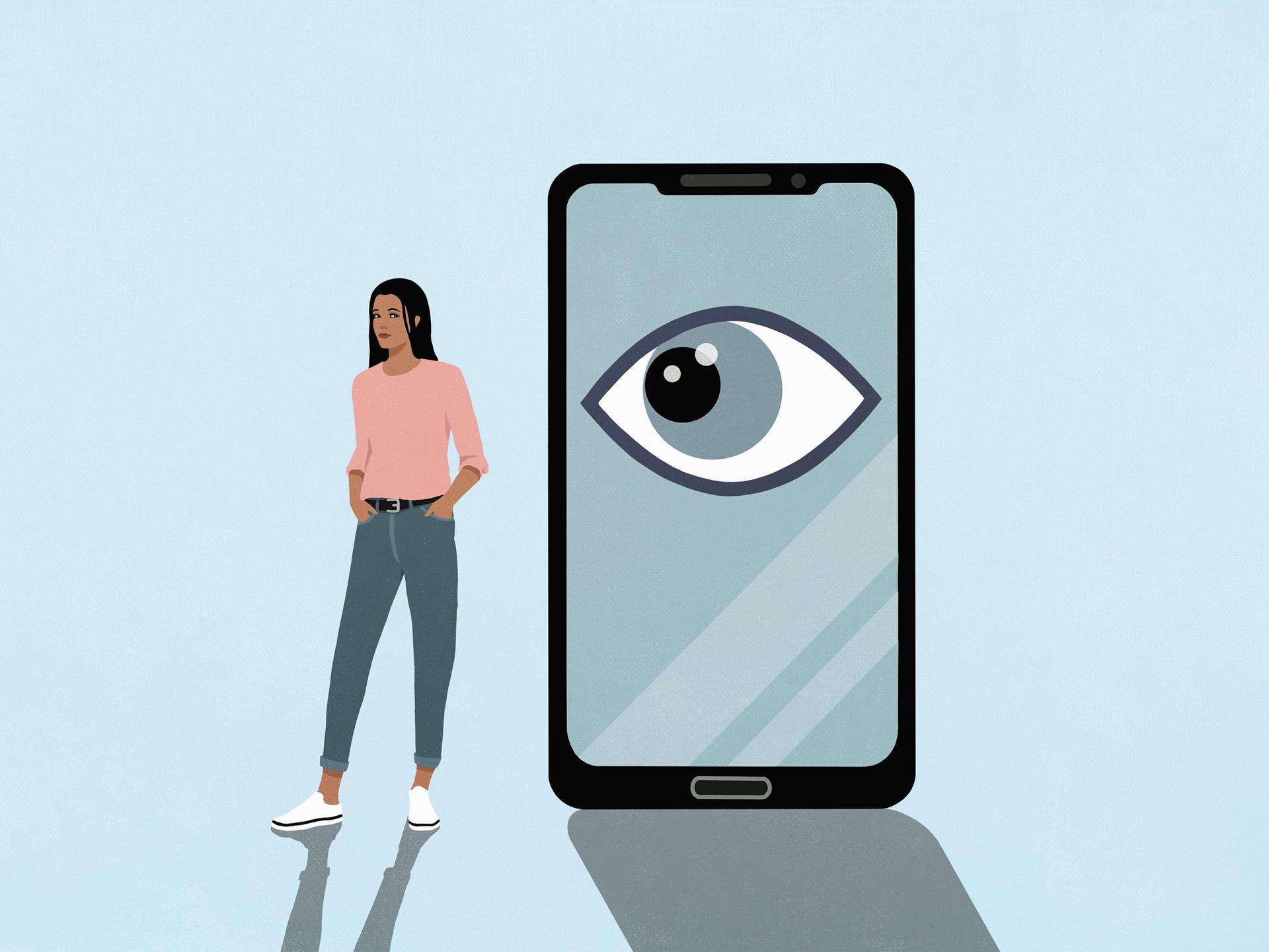 Eine Frau steht neben einem Smartphone das ein Stück größer ist als sie. Ein Auge auf dem Bildschirm richtet seinen Blick auf die Frau. (Illustration)