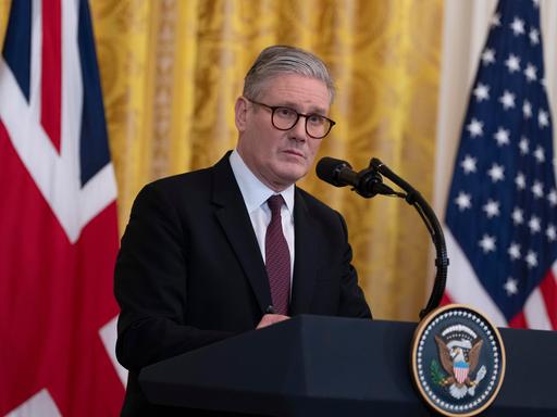 Der britische Premierminister Keir Starmer bei einer Pressekonferenz im East Room des Weißen Hauses in Washington, DC, am Donnerstag, 27. Februar 2025. 