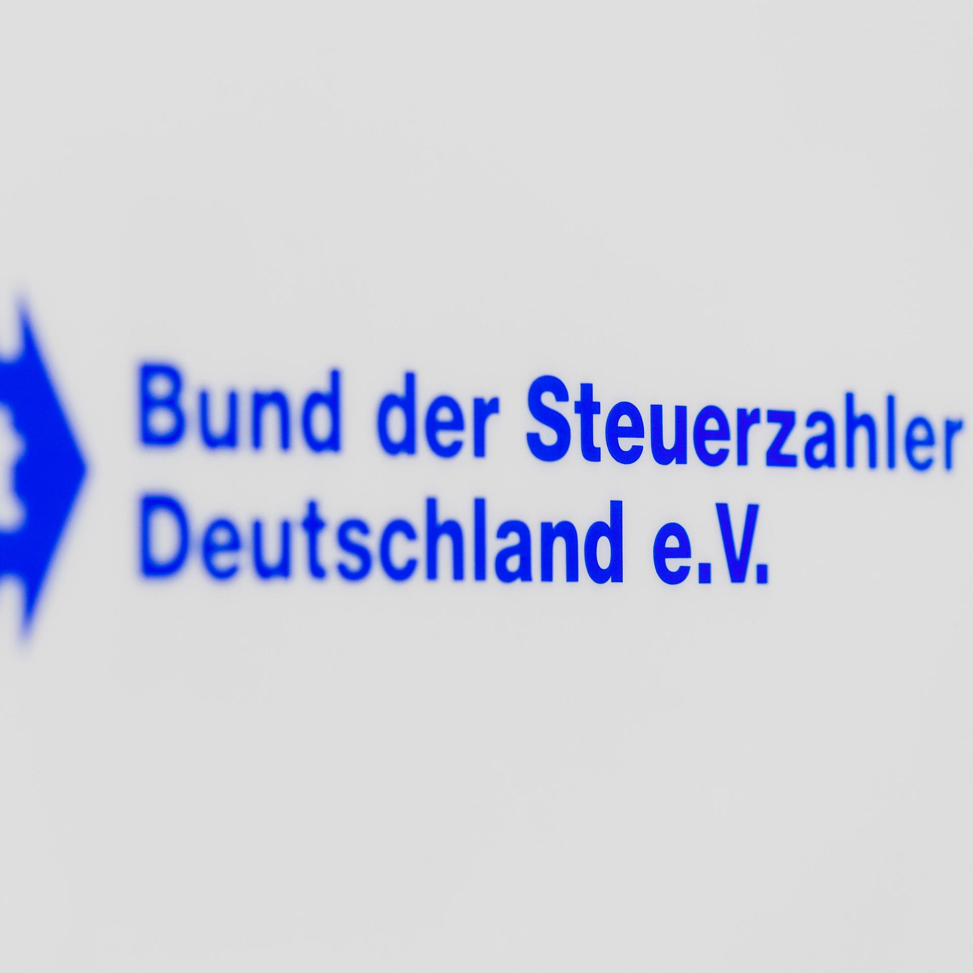 Das Logo des Bundes der Steuerzahler, aufgenommen in Berlin.