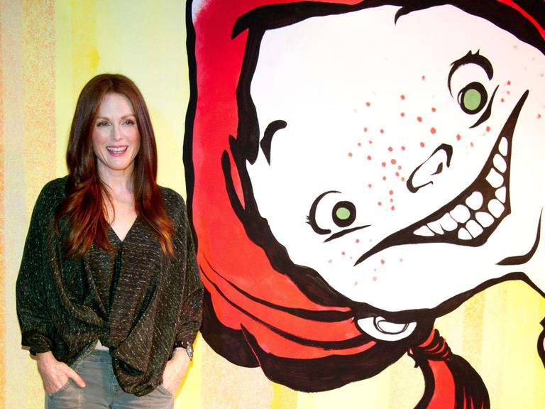 Die Schauspielerin Julianne Moore, Autorin des Kinderbuchs „Freckleface Strawberry“, fotografiert bei einer Presseveranstaltung für die Off-Broadway-Show „Freckleface Strawberry The Musical“ in New York im September 2010.