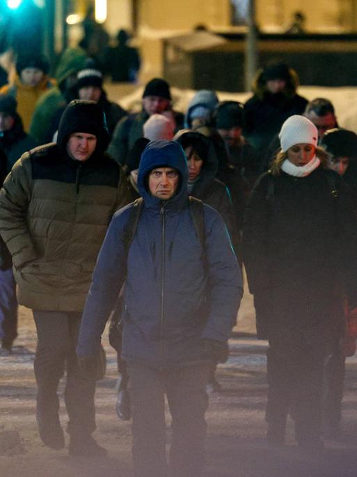 Straßenszene in Moskau im Winter.