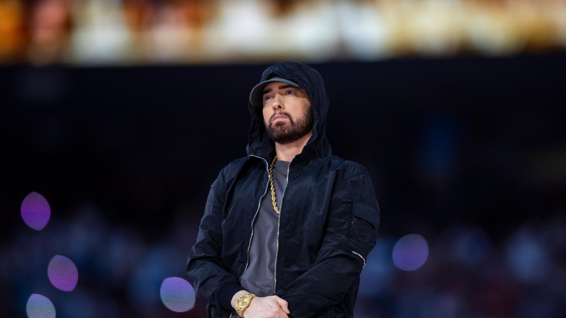 Eminem bei seinem Auftritt während der Super-Bowl-Halbzeitshow 2022.