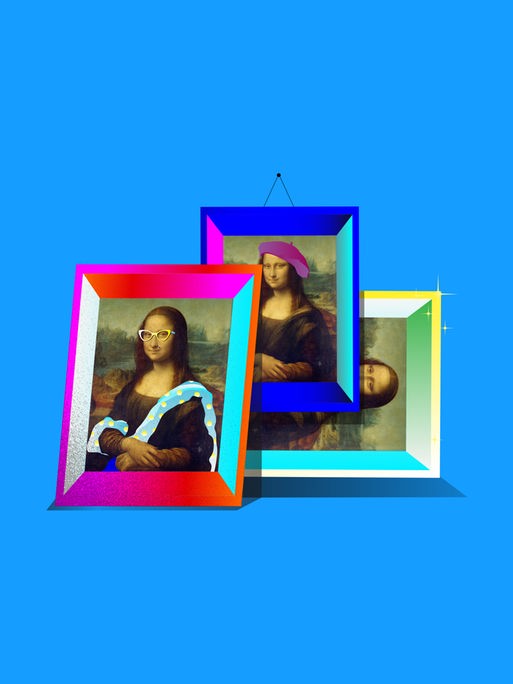Mehrere verfremdete Mona-Lisa-Gemälde liegen nebeneinander.