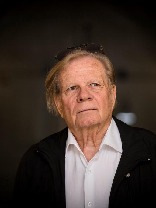 Der Schweizer Künstler Peter Stämpfli, hier bei einem Besuch in seiner Pariser Galerie im Jahr 2018.