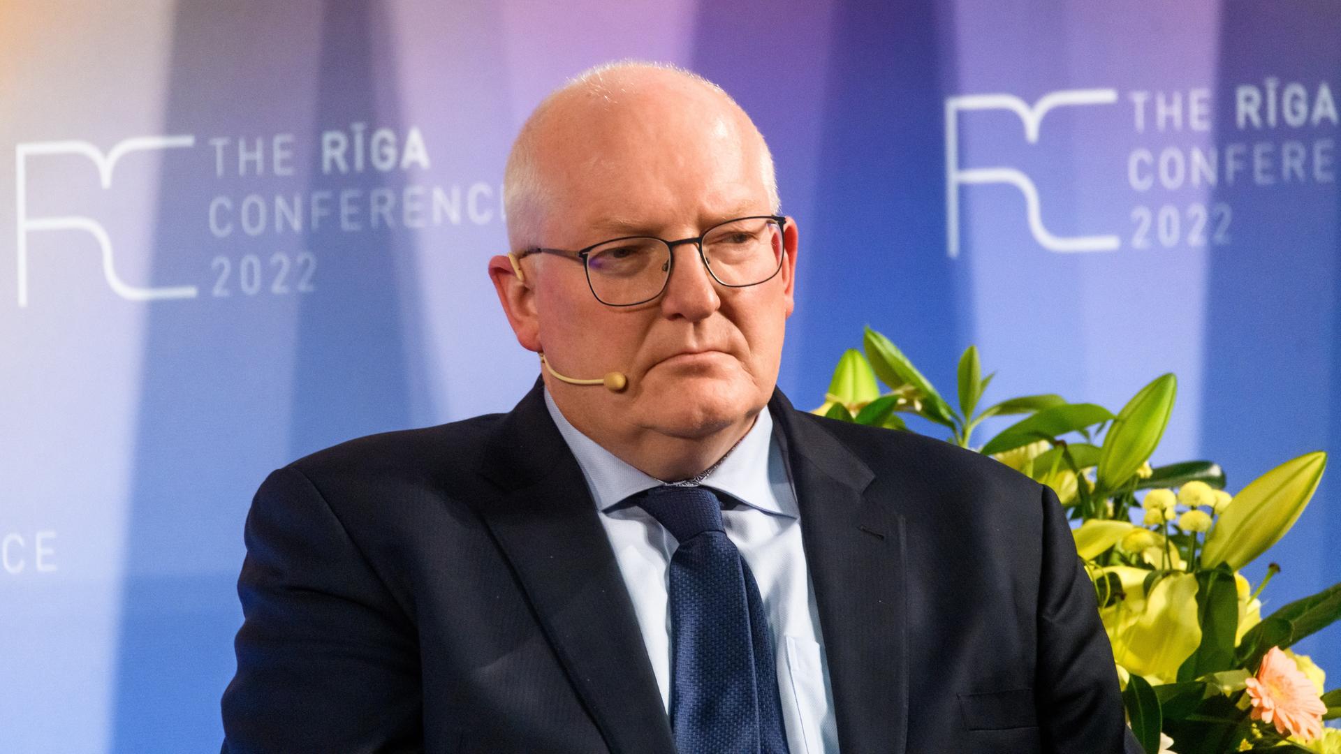 Der Direktor der Deutschen Gesellschaft für Auswärtige Politik, Kleine-Brockhoff, sitzt bei einer Veranstaltung in Riga im Jahr 2022. Der Direktor der Deutschen Gesellschaft für Auswärtige Politik, Kleine-Brockhoff, sitzt bei einer Veranstaltung in Riga im Jahr 2022.