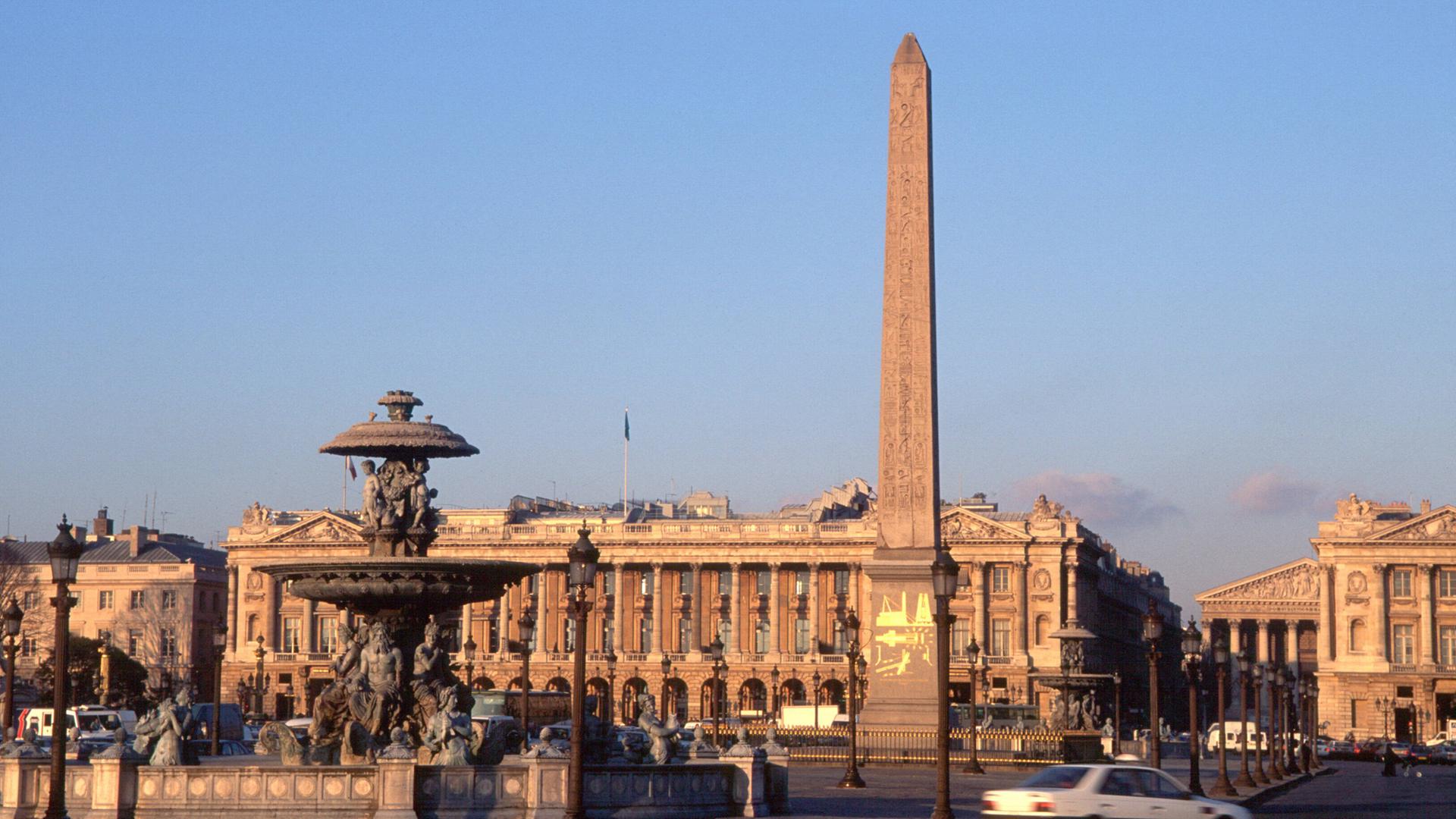 Der Place de la Concorde in Paris mit dem Obelisken.