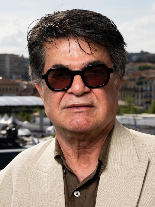 Der iranische Regisseur Jafar Panahi stellt in beim 78. Internationalen Filmfestival in Cannes sein Werk "It Was Just an Accident" vor