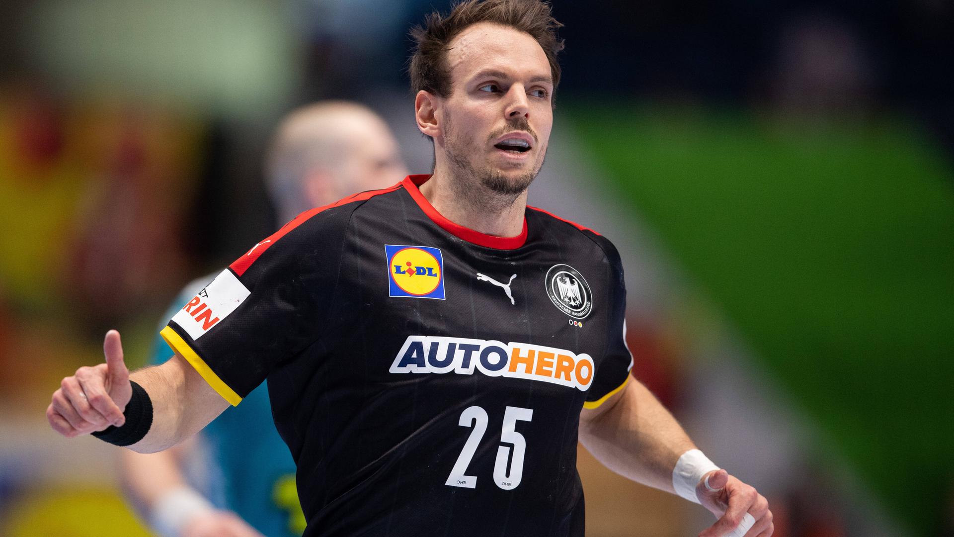 Kai Häfner und mehrere andere deutsche Nationalspieler wurden bei der EM in der Slowakei und in Ungarn positiv auf das Coronavirus getestet.