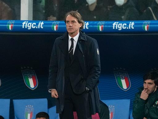 Italy's manager Roberto Mancini stands on the bench during the World Cup qualifying play-off soccer match between Italy and North Macedonia, at Renzo Barbera stadium, in Palermo, Italy, Thursday, March 24, 2022. North Macedonia won 1-0. (AP Photo/Antonio Calanni)