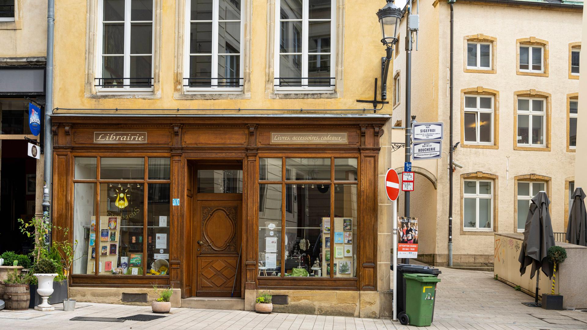 Historischer Buchladen in Luxemburg.