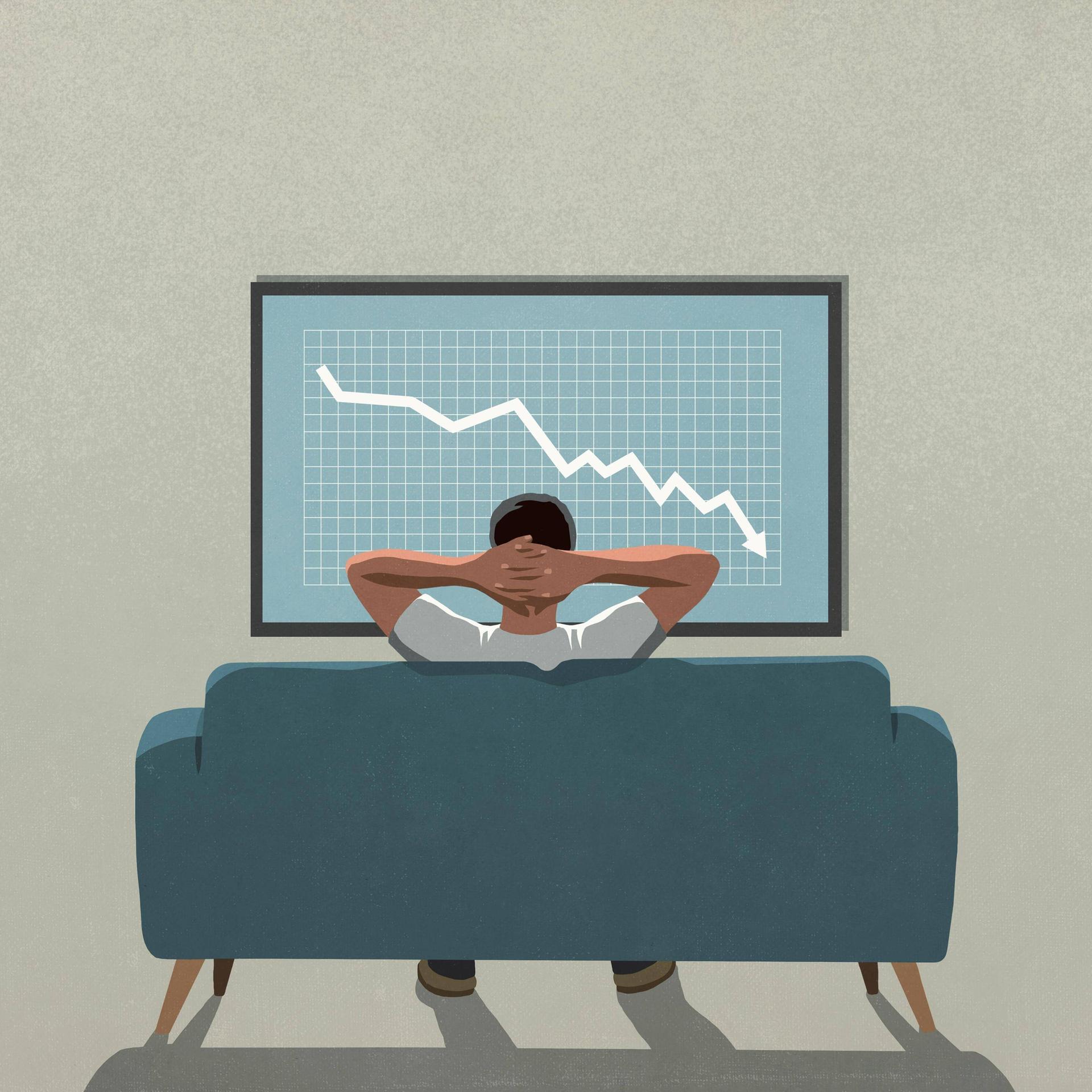 Eine Grafik, die einen Mann auf einem Sofa zeigt, der auf einem TV-Bildschirm eine Grafik anschaut, die einen Abwärtskurs anzeigt