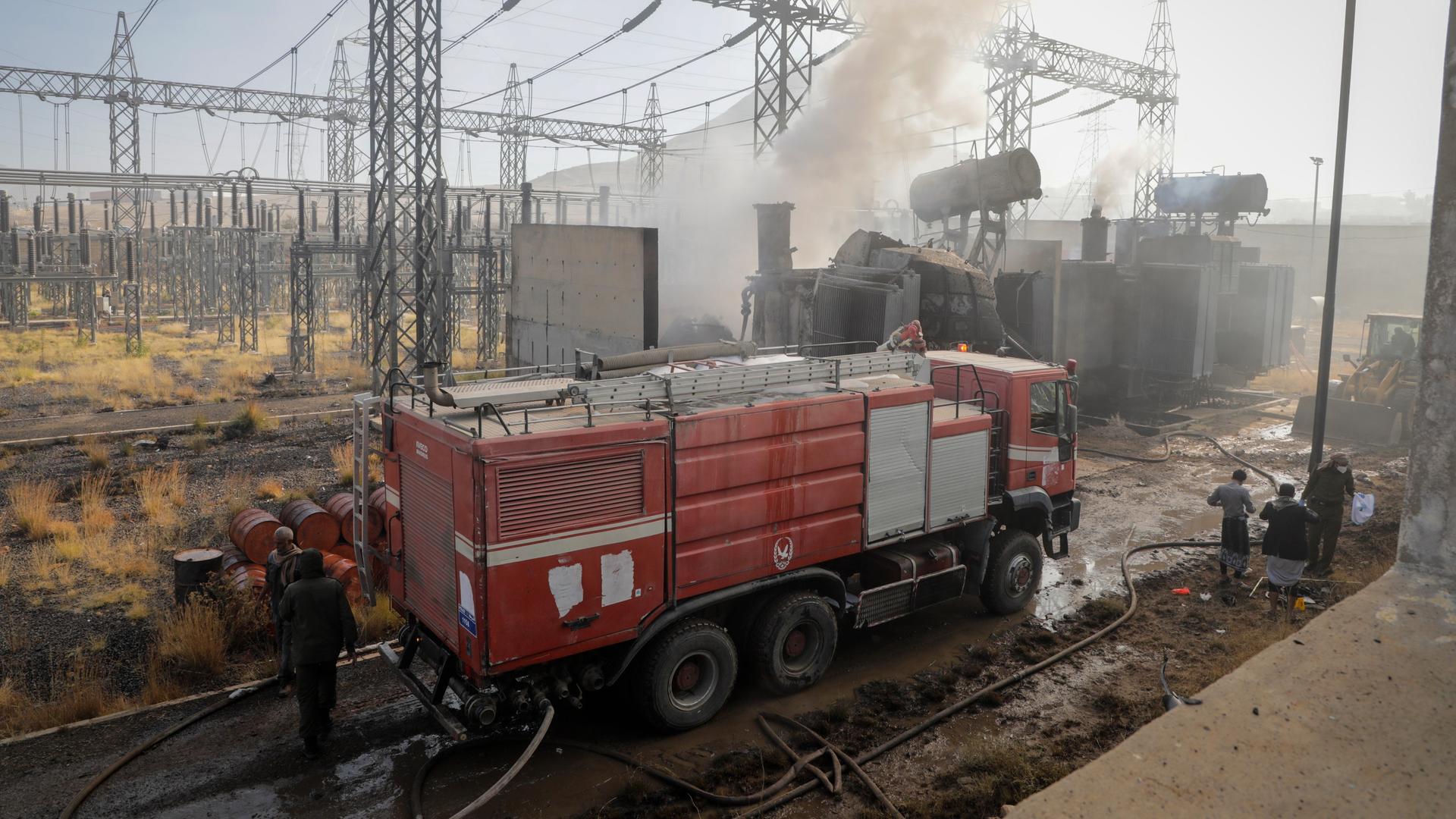 Israel hat bei den Angriffen um die Feiertage auch die Energieversorgung im Jemen angegriffen, hier ein Elekrizitätswerk im Süden der Hauptstadt Sanaa.