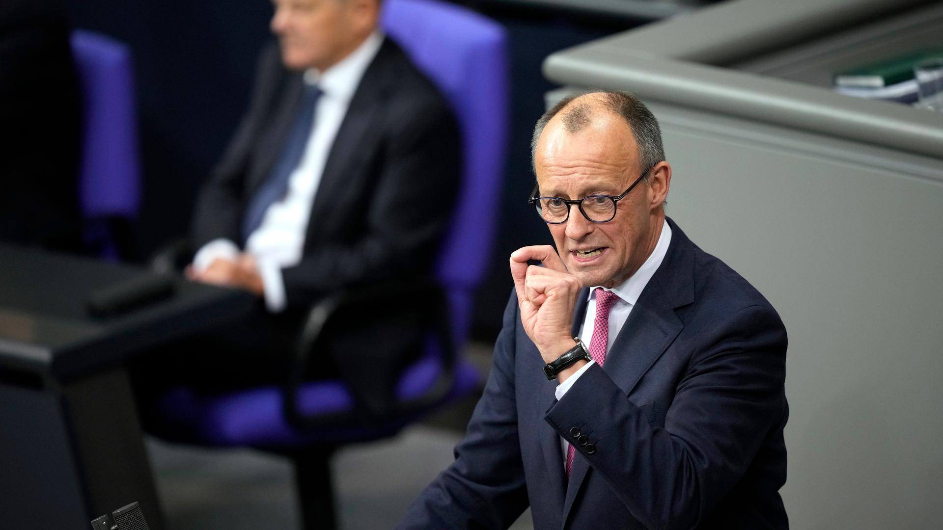 Unionsfraktionschef Merz wirbt in der Bundestagsdebatte für Zustrombgerenzungsgesetz Unionsfraktionschef Merz wirbt in der Bundestagsdebatte für Zustrombgerenzungsgesetz