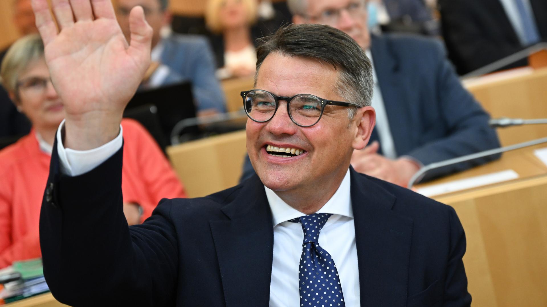 Hessischer Landtag wählt neuen Ministerpräsidenten