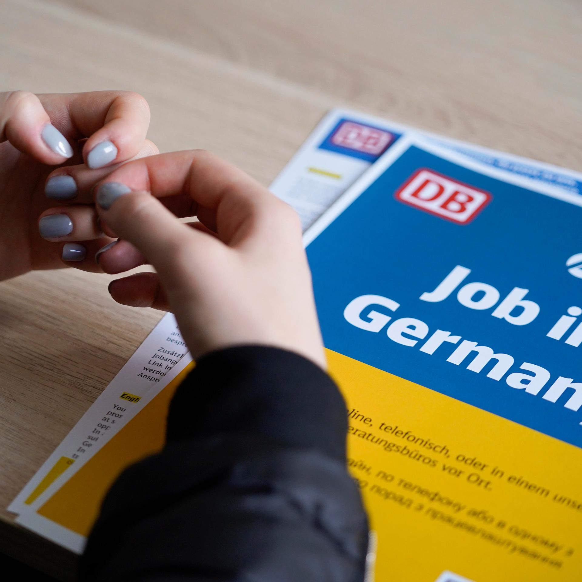 Deutschland - Integration von Ukrainern in den Arbeitsmarkt kommt voran