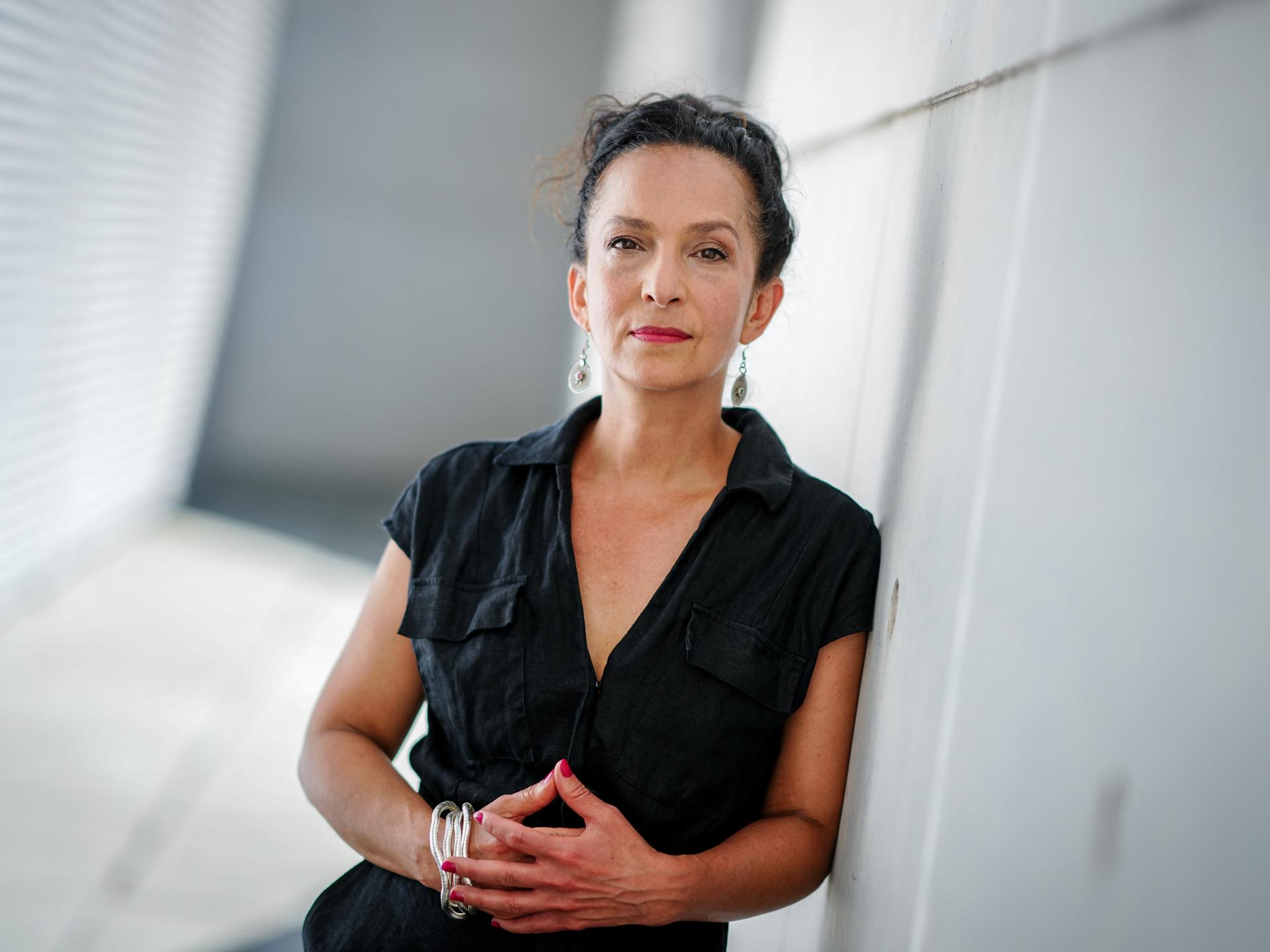 Güner Yasemin Balci, Integrationsbeauftragte von Neukölln, im Berliner Regierungsviertel. 