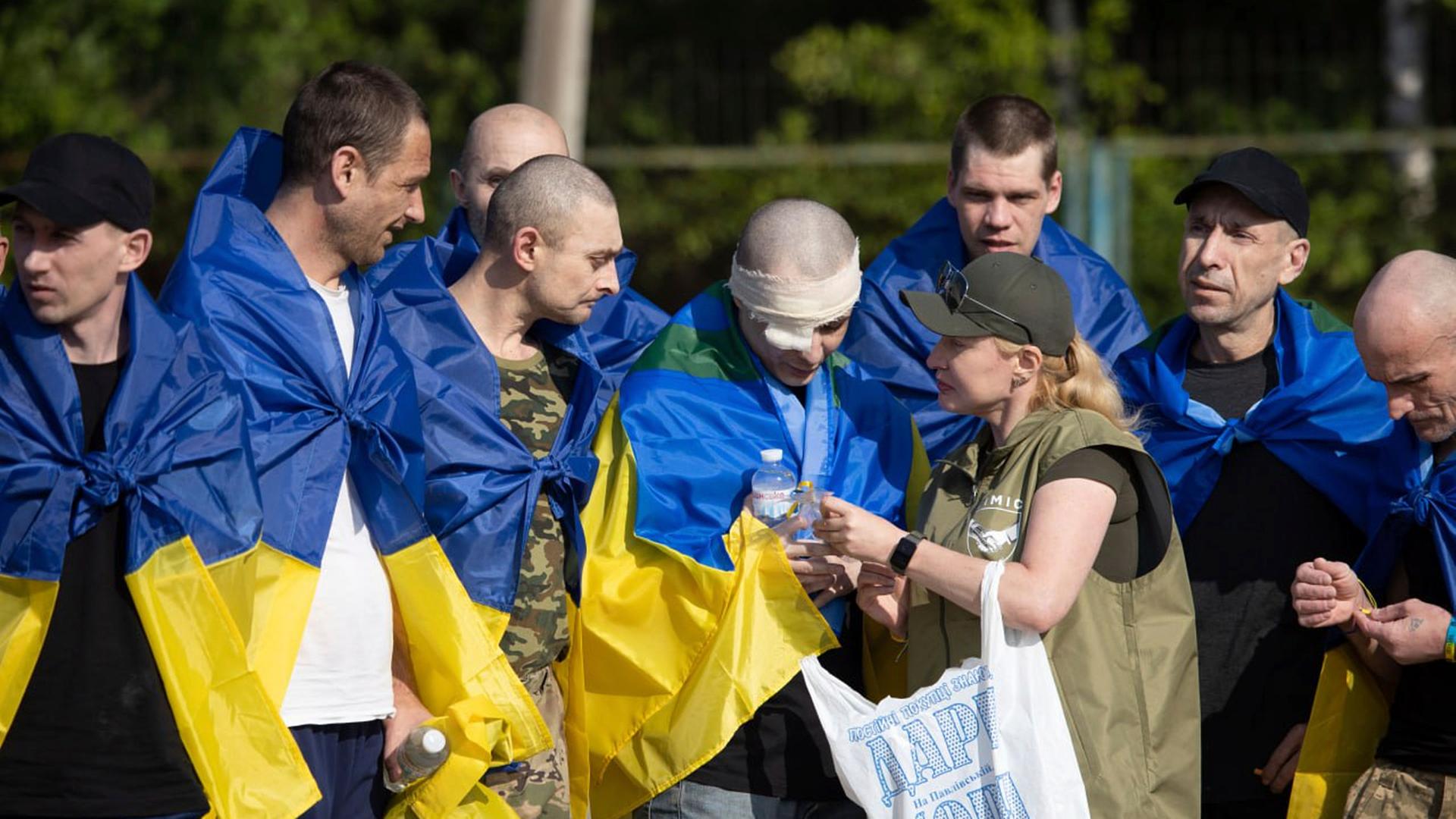 Ukrainische Soldaten nach ihrer Freilassung