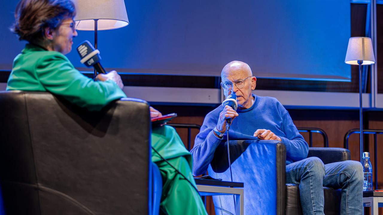 Deutschlandfunk-Chefredakteurin Birgit Wentzien und Investigativjournalist Günther Wallraff 