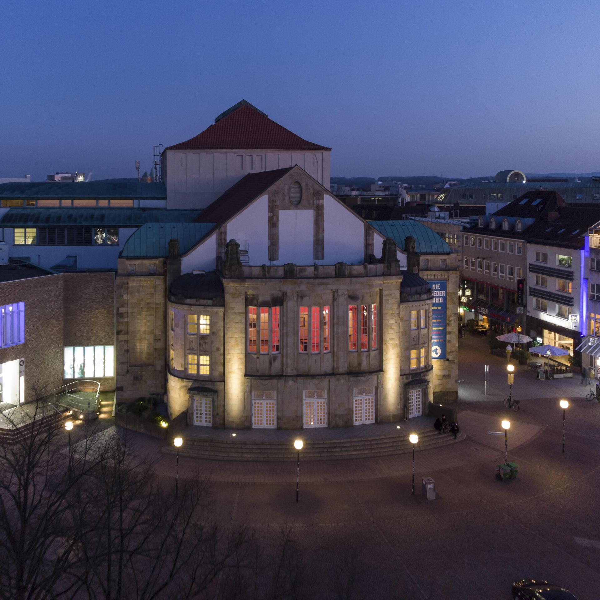 Krise gestalten - So kreativ arbeiten sich Theater aus der Finanzmisere