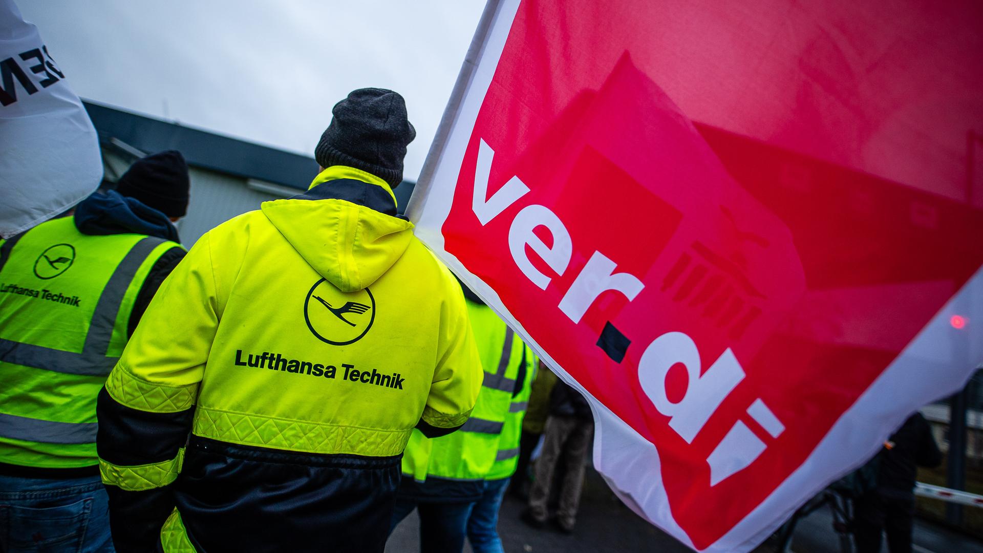 Tarifstreit - Verdi ruft Lufthansa-Bodenpersonal ab morgen zu dreitägigem Warnstreik auf - Passagiere wohl nicht betroffen