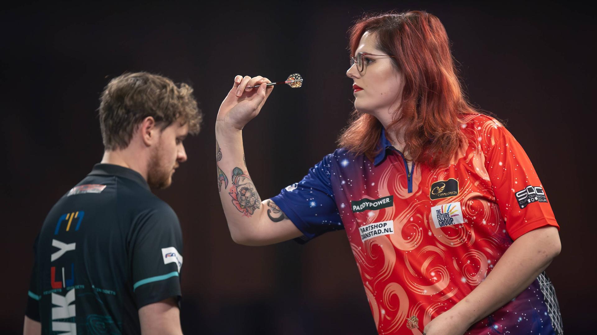 Noa-Lynn van Leuven in ihrem Erstrundenmatch gegen Kevin Doets. Noa-Lynn van Leuven in ihrem Erstrundenmatch gegen Kevin Doets.