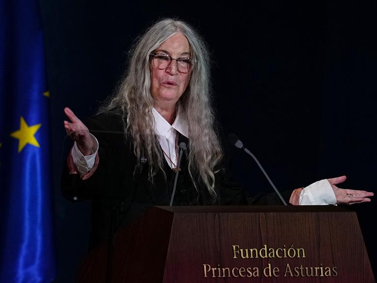Patti Smith speaks during the Princess of Asturias Awards ceremony in Oviedo, northern Spain, Friday, Oct. 23, 2026. (AP Photo/Miguel Oses)